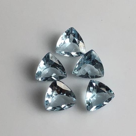3mm Sky Blue Topaz Faceted Trillion Loose Gemstones