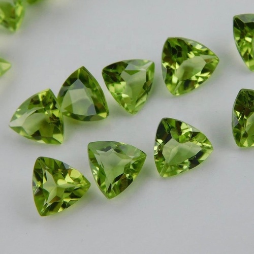 6mm Peridot Faceted Trillion Loose Gemstones