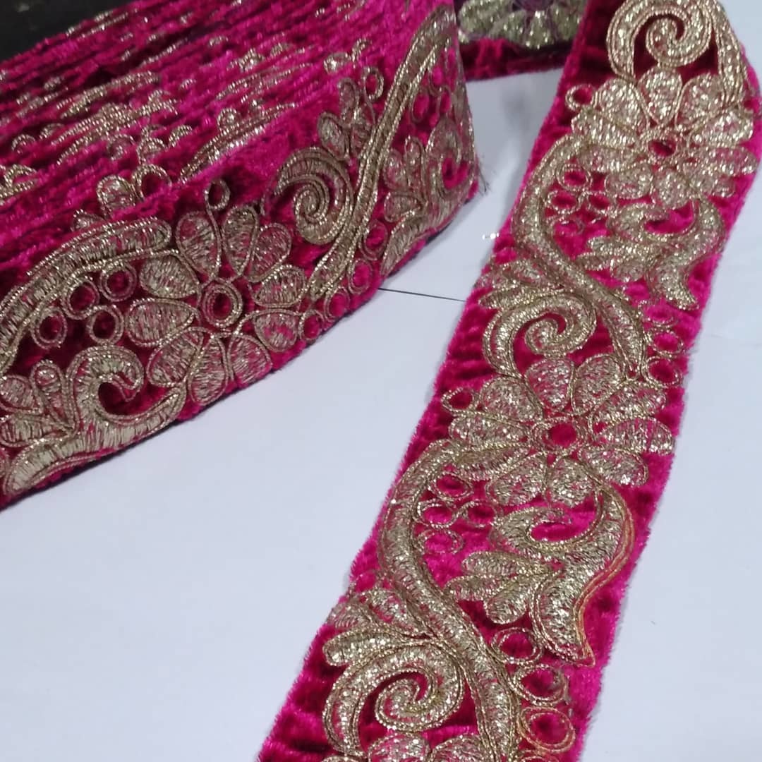 VELVET LACE