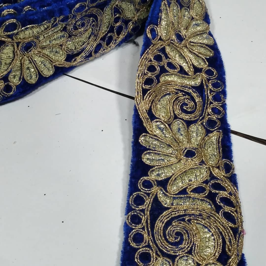 VELVET LACE