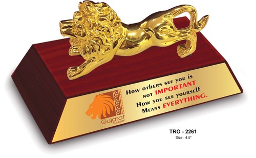Lion Sculpture Memento