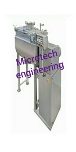 Vacuum Paddle Mixer Dryer By MICROTECH ENGINEERING