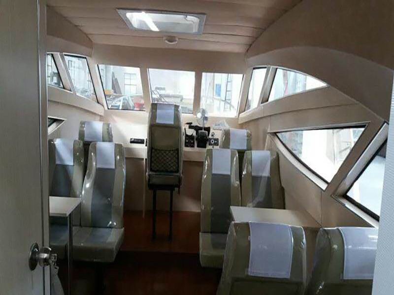 Frp Panga Boat Fiberglass Hull Material Cabin Centre Console Speed Boat 10m