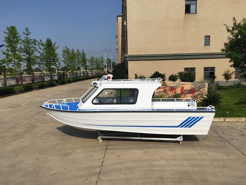 600 Aluminum Speed Fishing River Boat With Half Cabin, Fiberglass Boat, Fishing Boat, Cabin Boat