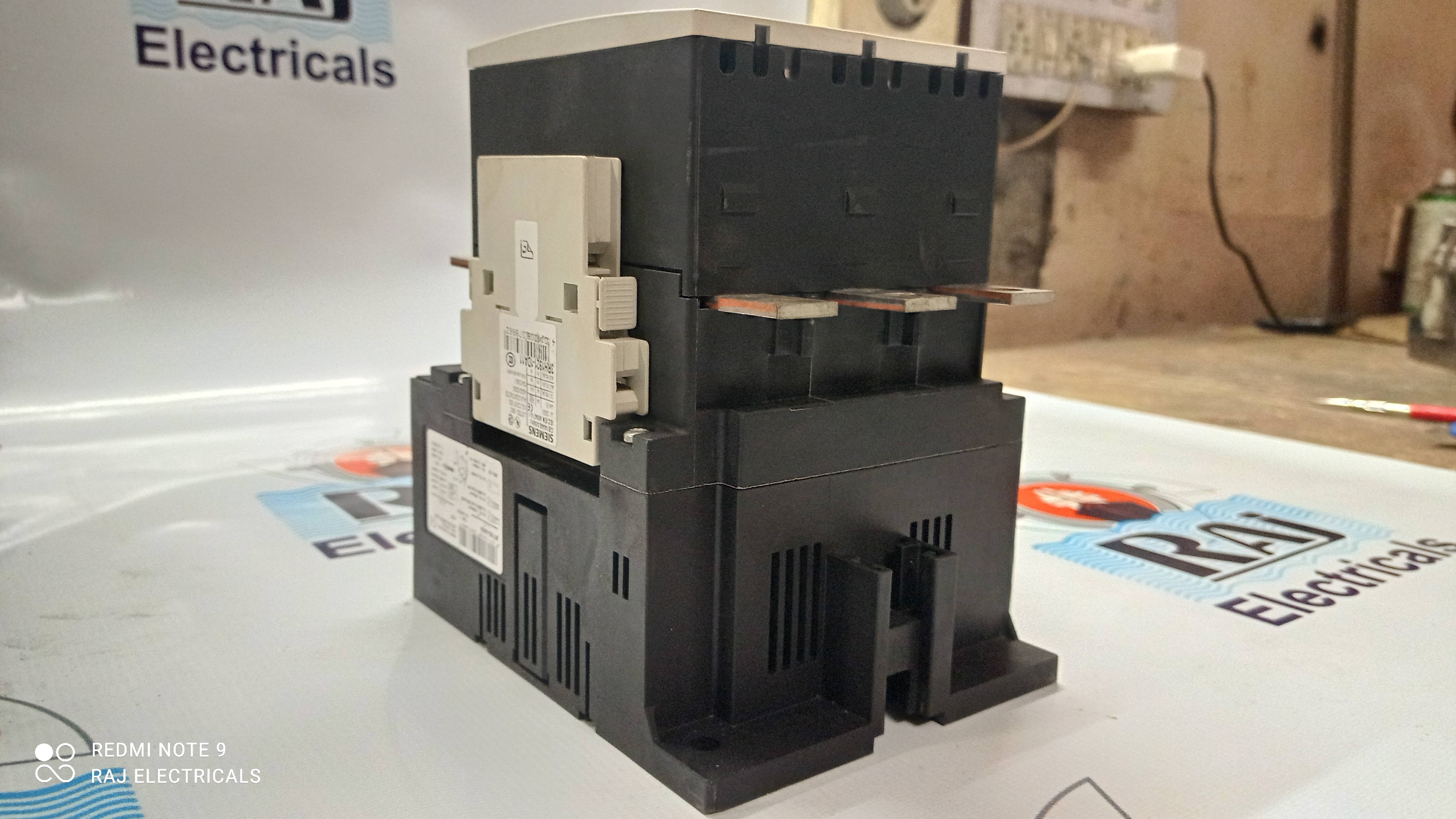 SIEMENS CONTACTOR - 3RT 1055