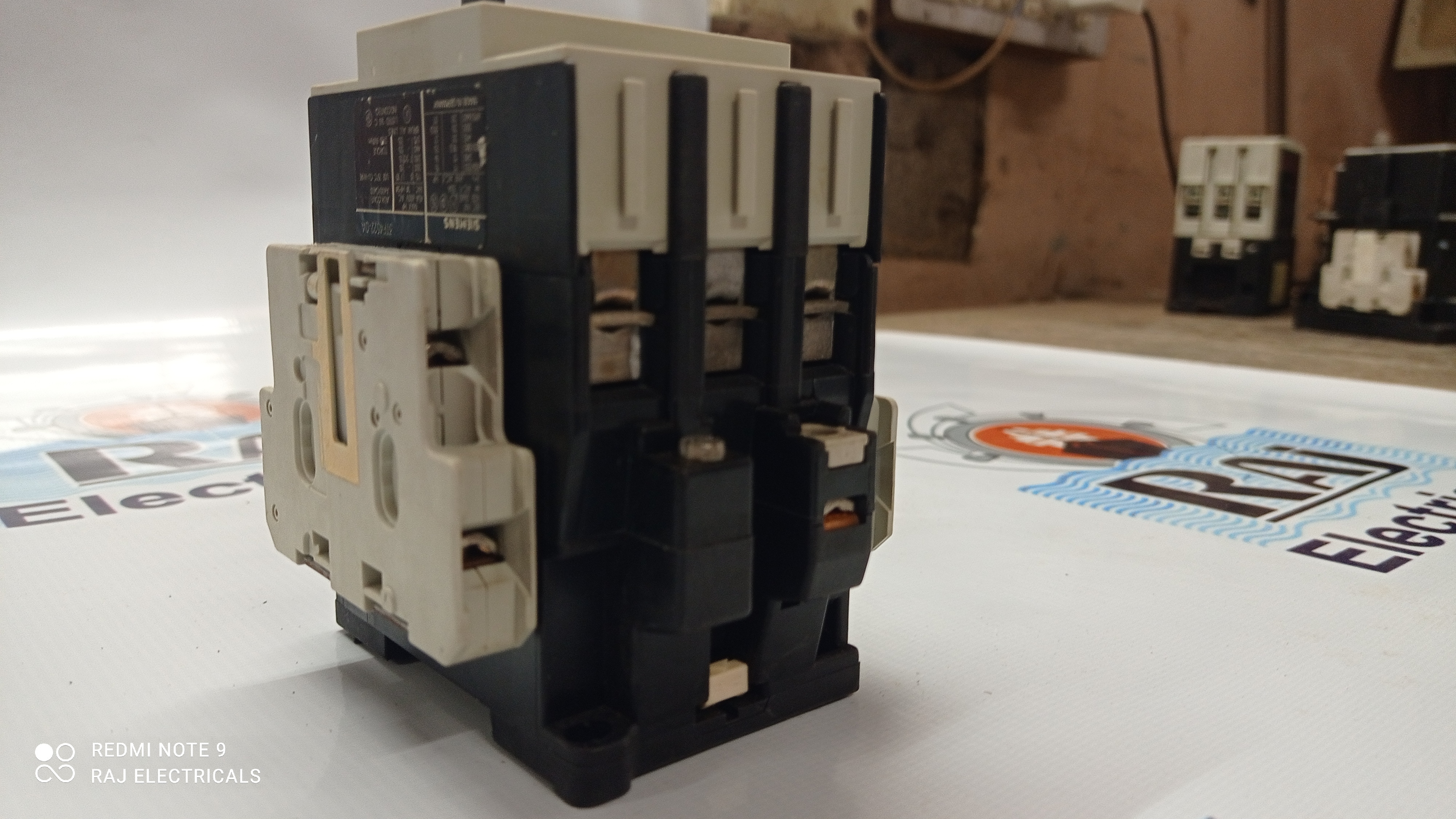 SIEMENS CONTACTOR - 3TF 45