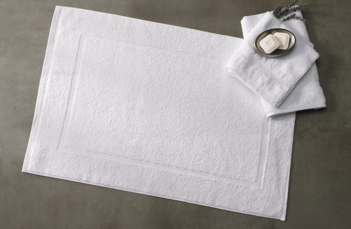 BATH MAT