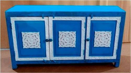 Side Board