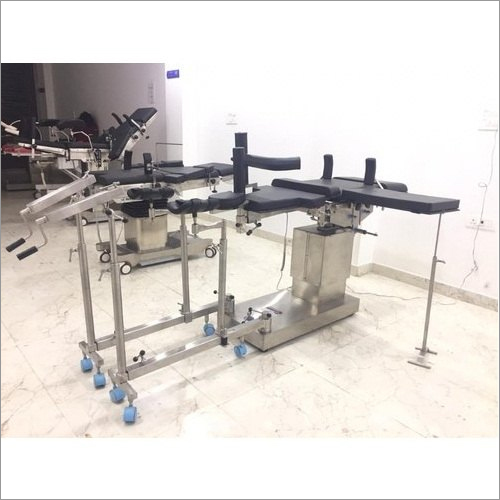 Technomed Hydraulic Operating Table - 304 SS & Medical Grade Plastic, L 1900 x W 520 mm, Black Color, 1000 mm Height Adjustment, 20 Degree Lateral Tilt, 150 mm Kidney Elevator