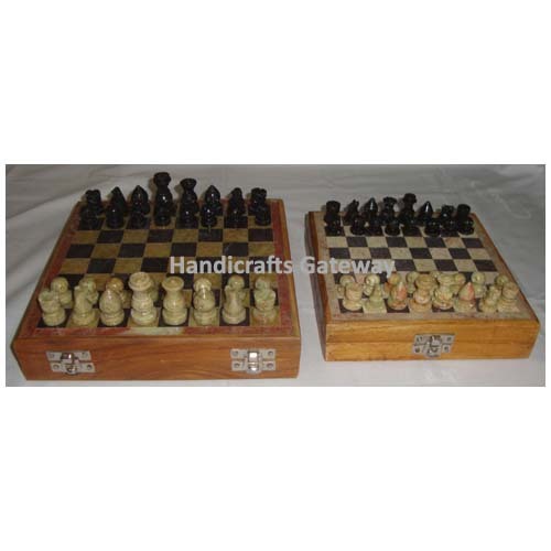 Handicrafts Wooden Chess Set For Home Decorative