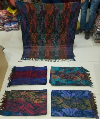 Acrylic Woolen Tibetan Shawls