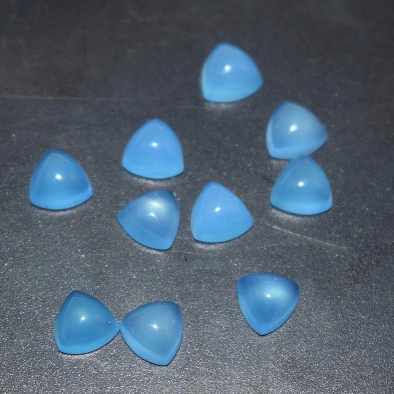 8mm Blue Chalcedony Trillion Cabochon Loose Gemstones