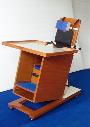 IMI-1501A  Relaxation Cum C.p. Chair With Adjustable Incline & Tray.