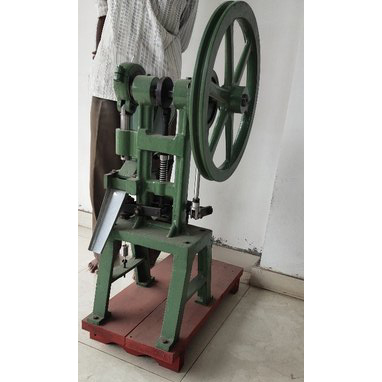 Camphor Tablet Making Machine