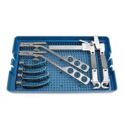 Titanium Bladed Shoulder Retractor