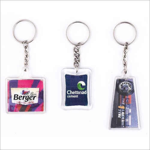 Metal Keychains - Color: Multicolor