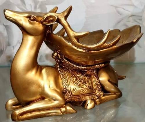 Easy To Install Resin Deer Statue