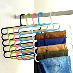 5 Section Plastic Hanger
