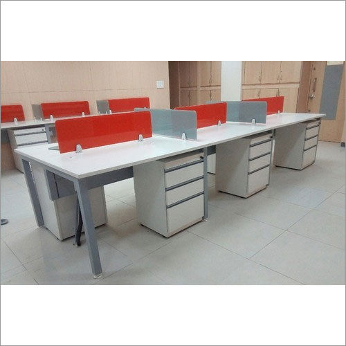 Indian Style Modular Office Glass Linear Workstation