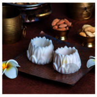 Hurricane Lotus Candle: White, Vanilla 2 pieces in a pack