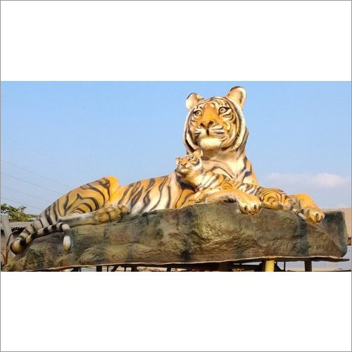 Tiger With Cub Statue