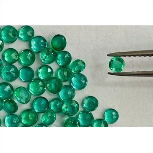 High Luster Medium Green Emerald Gemstone