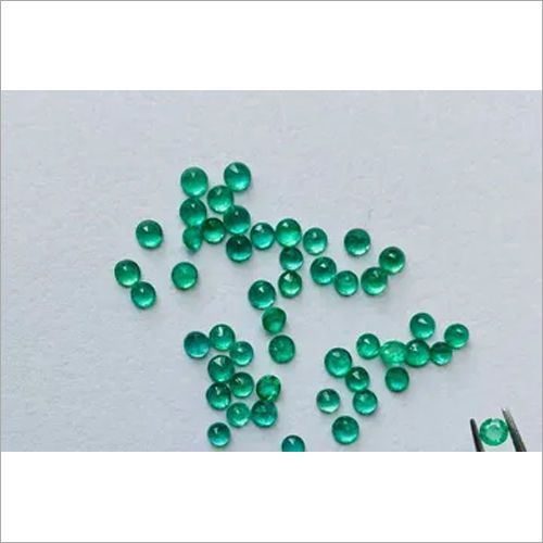 Excellent Luster Medium Green Colour Emerald Gemstone