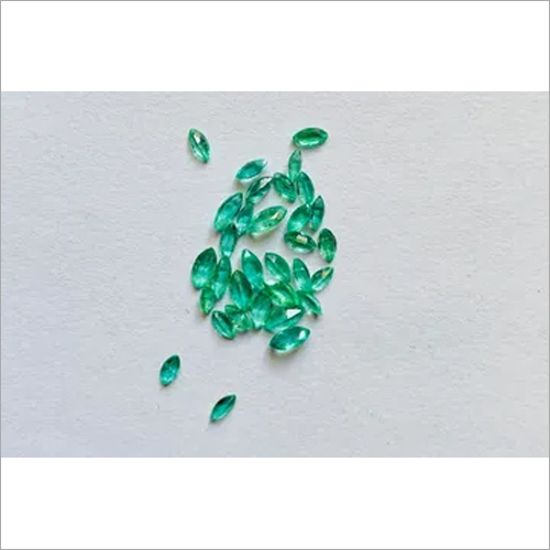 High Luster Good Green Colour Emerald Gemstone