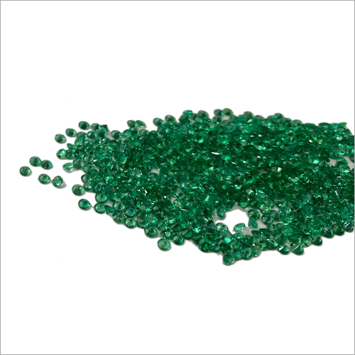 High Luster Very Good Green Colour Emerald Gemstone