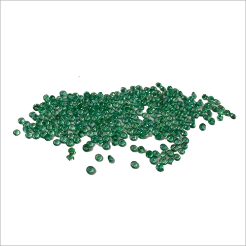 Diamond Cut High Luster Medium Green Colour Emerald Gemstone
