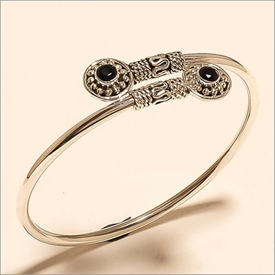 Sterling Silver Egyptian Black Onyx Twisted Handcuff