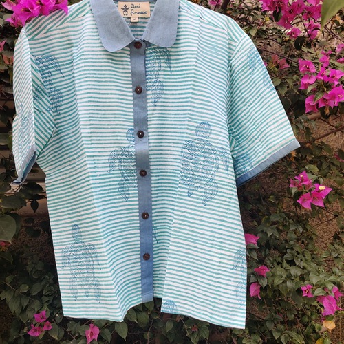 Verticle Striped Turtle Print Shirt