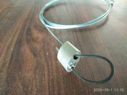Brass 2 way looping gripper