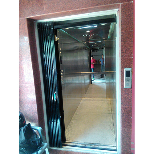 Stainless Steel Hospital Elevator By UNIQ ELEVATORS COMPANY