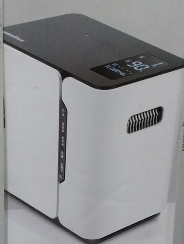Oxygen Concentrator Dimension(L*W*H): 30X18X27  Centimeter (Cm)