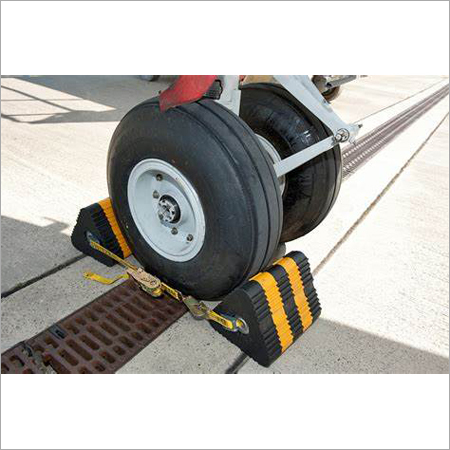 Aircraft wheel chocks
