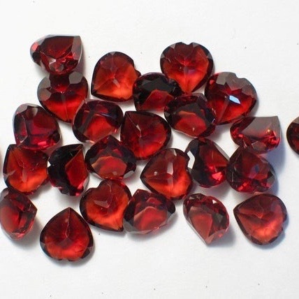 7mm Mozambique Garnet Faceted Heart Loose Gemstones