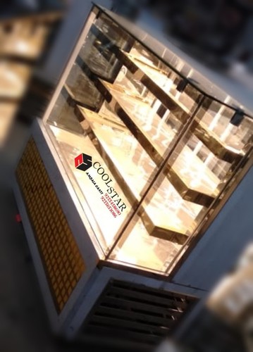 Sweet Display Counter