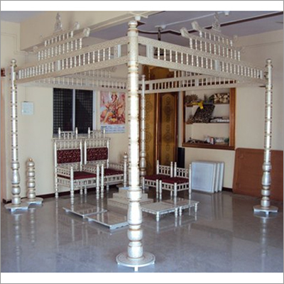 Solid Wood Wedding Mandap Size: Different Size Available