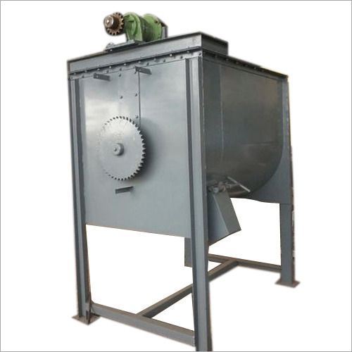 Vertical Poultry Feed Mixer - Color: Gray