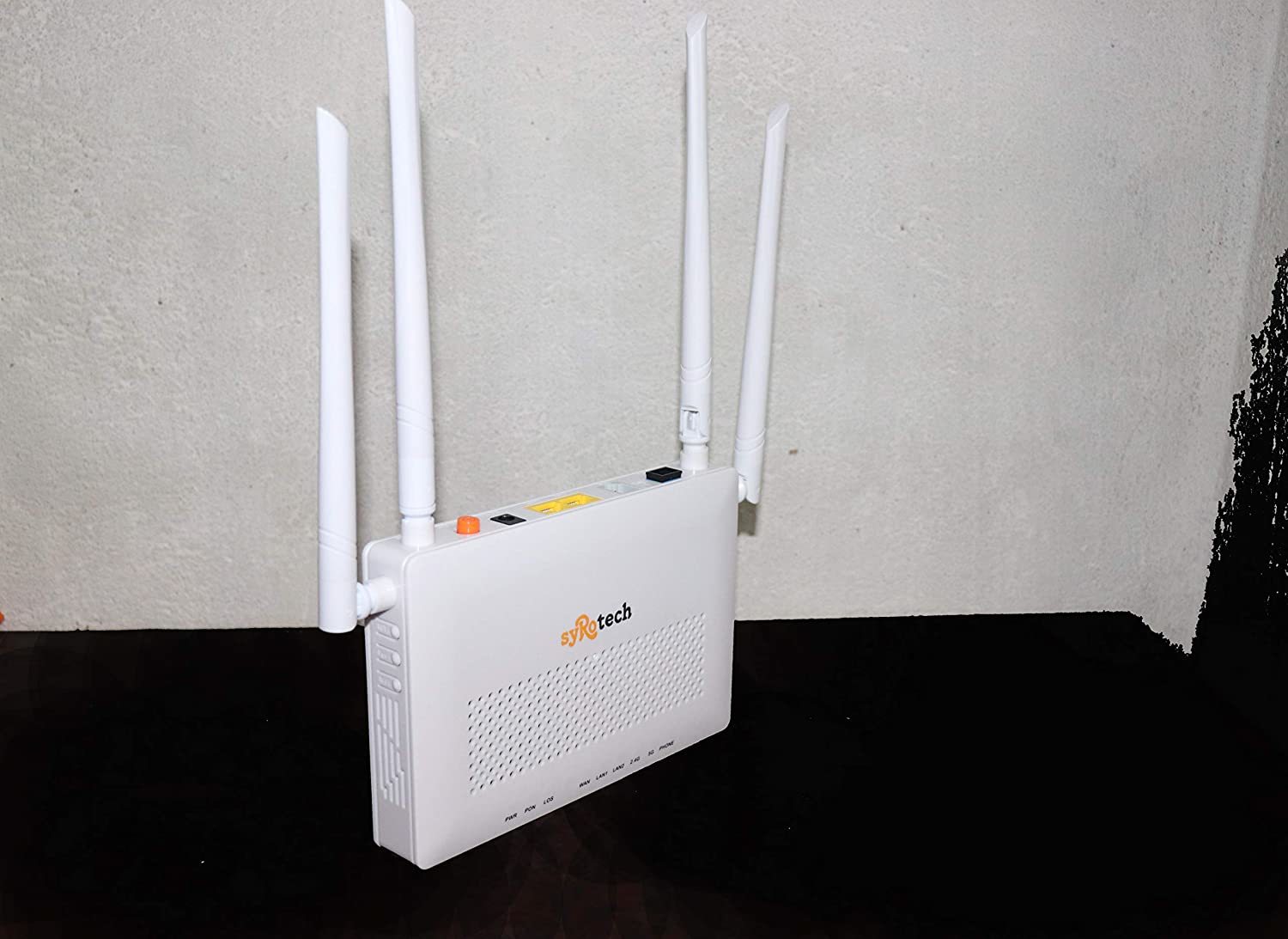 Syrotech 2010 WDAONT Wont GPON ONU Wireless Router Optical Network Unit With 4 Antenna 1200 Mbps Router  (White, Dual Band)