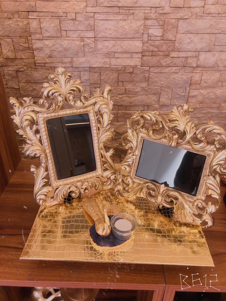 Gold Colour Resin Photo Frame With Curly Designs