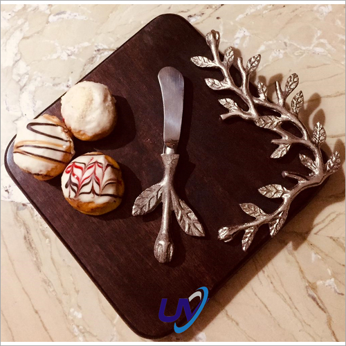 Mango Wood Cheese Plate With Leaf Broach & Knife