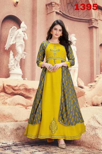 कैटलॉग के अनुसार परेडिसे साइज सेट कुर्ती