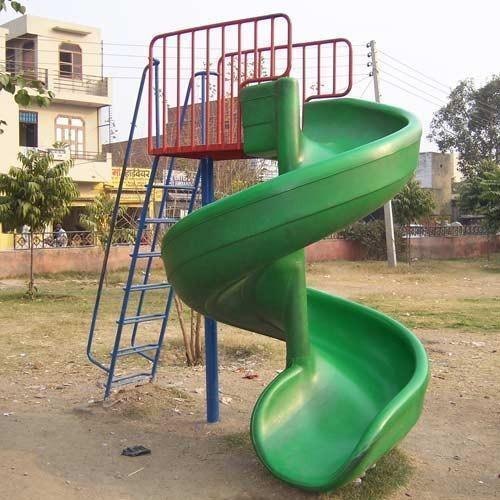 Multicolor Fibreglass Playground Spiral Slide, Age Group: 4-6 Yrs