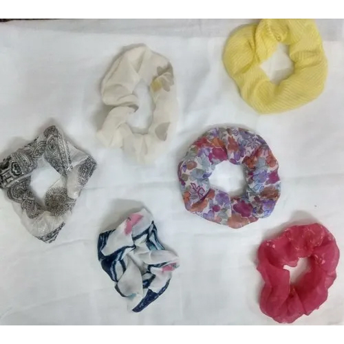 Printed Fancy Headband And Scrunches