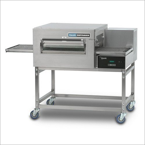 Lincoln Gas Conveyor Pizza Oven By QUALIPRO EQUIPMENTS LLP