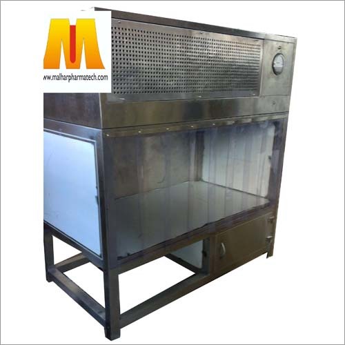Mobile Laminar Air Flow 1200 X 600 X 600 Mm - Material: Stainless Steel