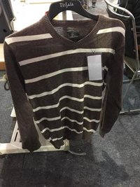 Mena  s casual sweater