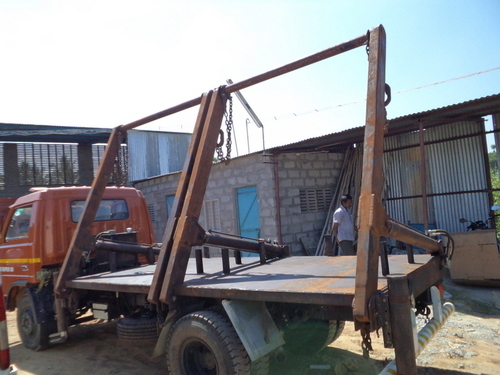 Hydraulic Dumper Placer Machine